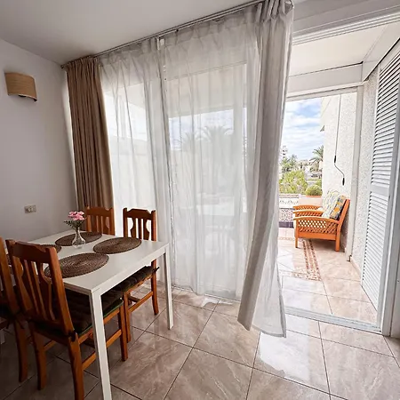 Vibe De La Costa Arona (Tenerife)